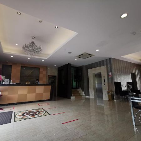 Hotel De Leon II 라하드다투 외부 사진