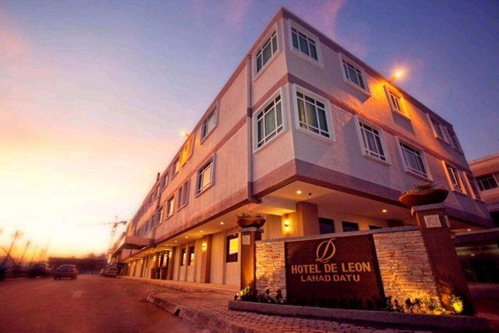Hotel De Leon II 라하드다투 외부 사진